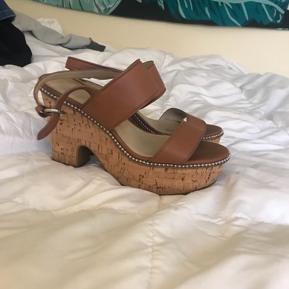 Coach platforms
